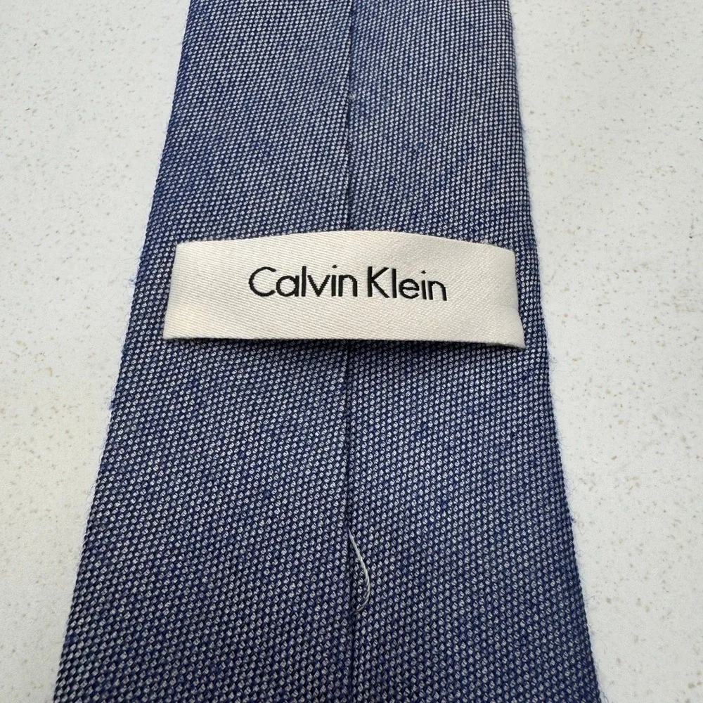 Calvin Klein Men's Blue Textured‎ Woven Necktie Slim Classic – One Size